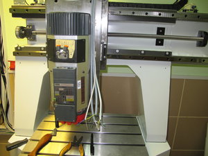 вот эта кучка проводов идёт на шпиндель (3376 просмотров) <a class='original' href='./download/file.php?id=13454&sid=629b919f992e864d97ec599a3c2cd2d1&mode=view' target=_blank>Загрузить оригинал (2.01 МБ)</a>