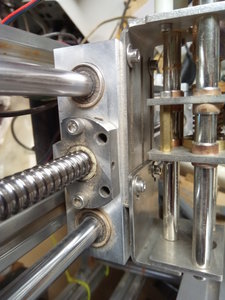 Вид на линейные подшипники с другой стороны (3143 просмотра) <a class='original' href='./download/file.php?id=135249&mode=view' target=_blank>Загрузить оригинал (6.32 МБ)</a>