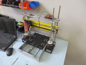 Собрал, пошевелил осями... (7960 просмотров) <a class='original' href='./download/file.php?id=136734&mode=view' target=_blank>Загрузить оригинал (2.82 МБ)</a>