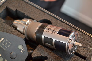 Черное резиновое кольцо - подпружиненное сочленение. Сжатие или изгиб вызывает ESTOP, если задели корпусом датчика что-то (14033 просмотра) <a class='original' href='./download/file.php?id=136998&mode=view' target=_blank>Загрузить оригинал (788.13 КБ)</a>