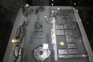 H55R6332.JPG (8.03 МБ) 14212 просмотров На одном из стендов детали из алюминия, выполненные на CNC оборудовании. (14212 просмотров) <a class='original' href='./download/file.php?id=139002&sid=c7d1fdb9ea93edca33da02031ae95947&mode=view' target=_blank>Загрузить оригинал (8.03 МБ)</a>