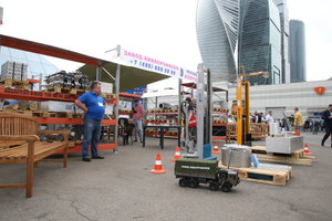 Стенд с образцами заготовок из алюминия, титана и медной группы. (13282 просмотра) <a class='original' href='./download/file.php?id=139153&mode=view' target=_blank>Загрузить оригинал (9.48 МБ)</a>