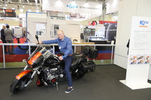 Бесовская машина. № фотки случаен? (2232 просмотра) <a class='original' href='./download/file.php?id=139290&mode=view' target=_blank>Загрузить оригинал (8.19 МБ)</a>