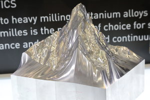 Уникальный дюралюминиевый географический монумент. (3217 просмотров) <a class='original' href='./download/file.php?id=139430&mode=view' target=_blank>Загрузить оригинал (7.99 МБ)</a>