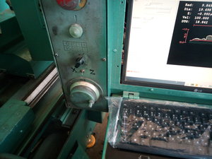 Маховик ручных перемещений и переключатель стоп шпиндель-стоп подача (3482 просмотра) <a class='original' href='./download/file.php?id=140472&mode=view' target=_blank>Загрузить оригинал (4.14 МБ)</a>