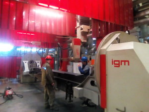 Сварочный робот с 2-мя головами и поворотным столом. (1252 просмотра) <a class='original' href='./download/file.php?id=141578&mode=view' target=_blank>Загрузить оригинал (1.08 МБ)</a>