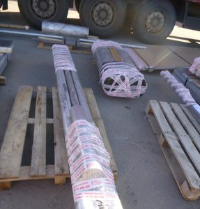 Фото прутков Д16Т делалось нашим водителем на терминале Деловых Л., несмотря на запреты. (8080 просмотров) <a class='original' href='./download/file.php?id=142095&mode=view' target=_blank>Загрузить оригинал (2.54 МБ)</a>