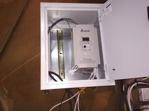 Переношу частотник в другой шкаф (5309 просмотров) <a class='original' href='./download/file.php?id=152288&mode=view' target=_blank>Загрузить оригинал (1.03 МБ)</a>