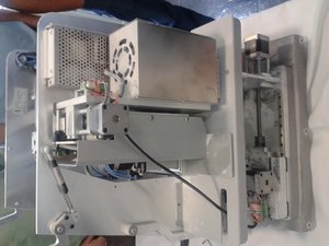 С боку, видна ось Х на литом каркасе. (12393 просмотра) <a class='original' href='./download/file.php?id=15321&mode=view' target=_blank>Загрузить оригинал (1.65 МБ)</a>