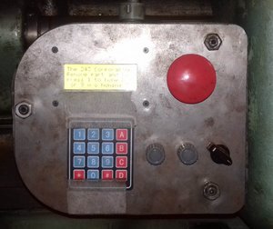 пульт.jpg (9547 просмотров) <a class='original' href='https://cnc-club.ru/forum/download/file.php?id=153244&mode=view' target=_blank>Загрузить оригинал (65.64 КБ)</a>