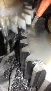 режет.jpg (9616 просмотров) <a class='original' href='./download/file.php?id=153246&mode=view' target=_blank>Загрузить оригинал (132.58 КБ)</a>