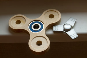 огромный такой спиннер :) (1994 просмотра) <a class='original' href='./download/file.php?id=153757&mode=view' target=_blank>Загрузить оригинал (1.66 МБ)</a>