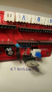 6.jpg (80.67 КБ) 1649 просмотров 2 ноги с краев чуть подрезал, среднюю вытянул вперед и согнул к площадке К. Первой паял ее, потом прижал Э и Б к площадкам и припаял. При этом Э и Б чуть подвернул к К и они удачно легли на площадки. (1649 просмотров) <a class='original' href='./download/file.php?id=156071&mode=view' target=_blank>Загрузить оригинал (80.67 КБ)</a>