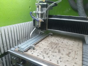 Сверловка стола (7666 просмотров) <a class='original' href='./download/file.php?id=156154&mode=view' target=_blank>Загрузить оригинал (263.01 КБ)</a>