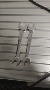 Станок в отличном состоянии. Размер 3040, в комплекте станок, блок управления, два ключа, крепежи к столу , насадка для пылесоса, датчик авто ноля по оси z. (4514 просмотров) <a class='original' href='./download/file.php?id=157175&mode=view' target=_blank>Загрузить оригинал (42.93 КБ)</a>