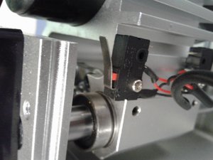 Концевик с красной кнопочкой (Y,Z оси), такие же концевики на оси X (но с черной кнопочкой). (5771 просмотр) <a class='original' href='./download/file.php?id=159666&mode=view' target=_blank>Загрузить оригинал (1.42 МБ)</a>