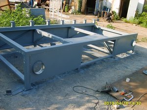 вид с зади, по середине уже стоит дверца , отверстия для вытяжки (18888 просмотров) <a class='original' href='./download/file.php?id=16214&mode=view' target=_blank>Загрузить оригинал (467.78 КБ)</a>