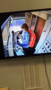 трамвай-gif-тп-за-рулём-5321069.gif (4085 просмотров) <a class='original' href='./download/file.php?id=166350&mode=view' target=_blank>Загрузить оригинал (16.52 МБ)</a>