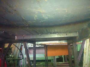 Дно ванны по прихватывал точечной сваркой к опорам (5035 просмотров) <a class='original' href='./download/file.php?id=16872&mode=view' target=_blank>Загрузить оригинал (1.1 МБ)</a>