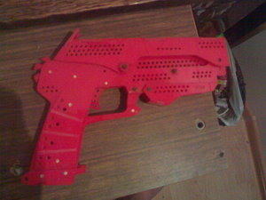 РЕЗИНКОСТРЕЛ ПУЛЕМЕТ (3763 просмотра) <a class='original' href='./download/file.php?id=16920&mode=view' target=_blank>Загрузить оригинал (89.48 КБ)</a>