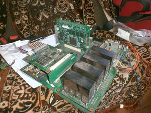 материнка вроде как почти в сборе (4205 просмотров) <a class='original' href='./download/file.php?id=16938&mode=view' target=_blank>Загрузить оригинал (251.59 КБ)</a>