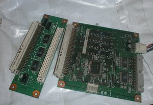 какаято-плата и переходник к ней (4205 просмотров) <a class='original' href='./download/file.php?id=16939&mode=view' target=_blank>Загрузить оригинал (148.97 КБ)</a>