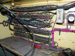 горизонтальный шкаф (4687 просмотров) <a class='original' href='./download/file.php?id=169540&mode=view' target=_blank>Загрузить оригинал (3.06 МБ)</a>