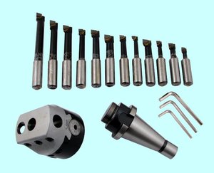 Расточная головка под резьбу.jpg (7051 просмотр) <a class='original' href='./download/file.php?id=175179&mode=view' target=_blank>Загрузить оригинал (57.87 КБ)</a>