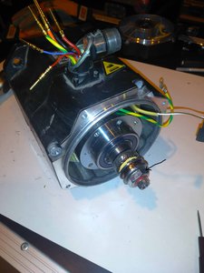 KUKA_.jpg (6730 просмотров) <a class='original' href='./download/file.php?id=177320&mode=view' target=_blank>Загрузить оригинал (435.4 КБ)</a>