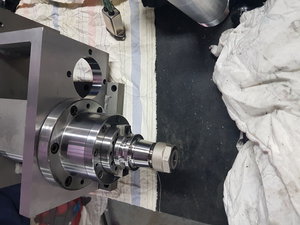 Вот сам шпиндельный узел с шпинделем bt30 и отверстие для высокоскоростного на 24000 шпинделя диаметром 65мм (4119 просмотров) <a class='original' href='./download/file.php?id=179416&mode=view' target=_blank>Загрузить оригинал (4.3 МБ)</a>