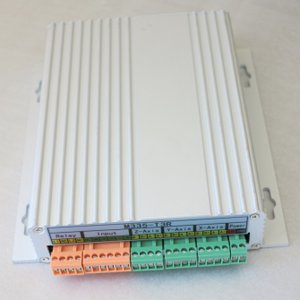 M335-T3 3х осевой LPT контроллер в алюминиевом корпусе https://cncmodelist.ru/komplektacia/controller-tb6065/kontroller-chpu-stanka-3kh-osevoj-v-alyuminievom-korpuse-lpt.html (4054 просмотра) <a class='original' href='./download/file.php?id=179509&mode=view' target=_blank>Загрузить оригинал (56.46 КБ)</a>