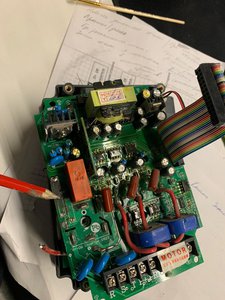 Вот тут было два резистора. (6821 просмотр) <a class='original' href='./download/file.php?id=180092&mode=view' target=_blank>Загрузить оригинал (172.45 КБ)</a>