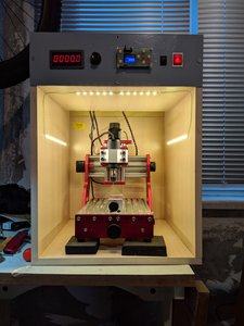 Станок в боксе (5831 просмотр) <a class='original' href='./download/file.php?id=181611&mode=view' target=_blank>Загрузить оригинал (8.8 МБ)</a>