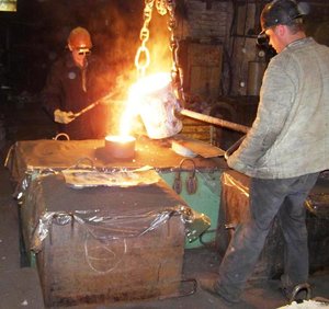 льют на солнце.JPG (13138 просмотров) <a class='original' href='./download/file.php?id=18199&mode=view' target=_blank>Загрузить оригинал (61.79 КБ)</a>