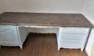 стол письменный (5064 просмотра) <a class='original' href='./download/file.php?id=18480&mode=view' target=_blank>Загрузить оригинал (751.14 КБ)</a>