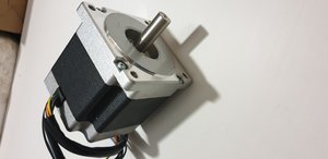 Шаговый двигатель с ЧПУ NEMA 34<br />40 кг.см вал 1/2 дюйма (791 просмотр) <a class='original' href='./download/file.php?id=185010&mode=view' target=_blank>Загрузить оригинал (2.01 МБ)</a>