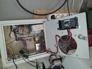 щиток.jpg (1305 просмотров) <a class='original' href='./download/file.php?id=185824&mode=view' target=_blank>Загрузить оригинал (1.2 МБ)</a>