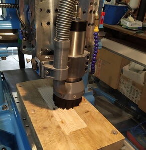 CNC MILL MACHINE 008.jpg (2091 просмотр) <a class='original' href='./download/file.php?id=189094&mode=view' target=_blank>Загрузить оригинал (184.74 КБ)</a>