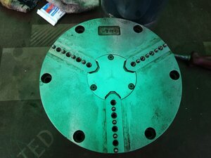 патрон кулачковый пневматический ! (1740 просмотров) <a class='original' href='./download/file.php?id=189826&mode=view' target=_blank>Загрузить оригинал (385.19 КБ)</a>