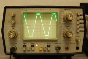 Осциллограмма напряжения на одной из обмоток S4225-B24 при 24000 об/мин. (1794 просмотра) <a class='original' href='./download/file.php?id=192549&mode=view' target=_blank>Загрузить оригинал (334.7 КБ)</a>