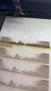 видно гравировал текст с разной мощностью. с ним все ок (3488 просмотров) <a class='original' href='./download/file.php?id=197448&mode=view' target=_blank>Загрузить оригинал (283.39 КБ)</a>