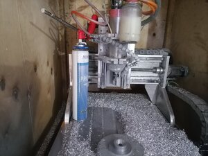 И вот для сравнения станок по типу бомжа 3040 на шпинделе 1,5кВт ф80мм с этим же балоном пены. (687 просмотров) <a class='original' href='./download/file.php?id=198189&mode=view' target=_blank>Загрузить оригинал (548.36 КБ)</a>