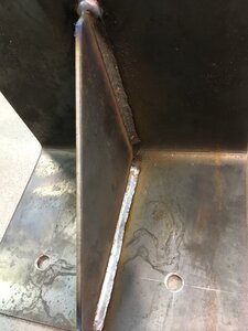 привычно у нас видить такой шов (2404 просмотра) <a class='original' href='./download/file.php?id=199263&mode=view' target=_blank>Загрузить оригинал (185.5 КБ)</a>