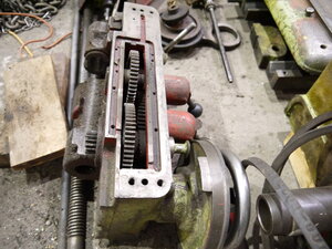 Фартук, валы и суппорт - долой. (4869 просмотров) <a class='original' href='./download/file.php?id=201782&mode=view' target=_blank>Загрузить оригинал (5.64 МБ)</a>