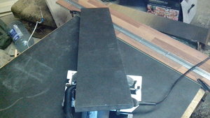 Гетинакс по направляющим пилится очень даже чисто и ровно. (2687 просмотров) <a class='original' href='./download/file.php?id=20203&mode=view' target=_blank>Загрузить оригинал (596.8 КБ)</a>