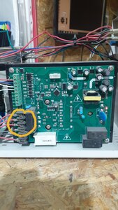 Шпиндель не проверил еще, но вот с утра обнаружил, что на шпиндель с этих клем нет питания. Кнопка в программе включена. (5505 просмотров) <a class='original' href='https://cnc-club.ru/forum/download/file.php?id=202403&mode=view' target=_blank>Загрузить оригинал (2.29 МБ)</a>