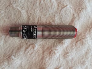 Отражательный датчик с подавлением заднего фона (570 просмотров) <a class='original' href='./download/file.php?id=202575&mode=view' target=_blank>Загрузить оригинал (2.48 МБ)</a>