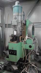 Шпиндель и из за него торчит кусочек двигателя оси z (4065 просмотров) <a class='original' href='https://cnc-club.ru/forum/download/file.php?id=20350&mode=view' target=_blank>Загрузить оригинал (2.36 МБ)</a>