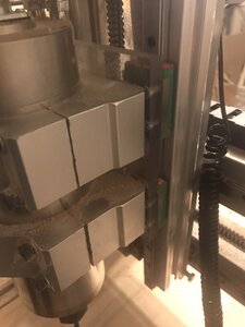 ось Z (880 просмотров) <a class='original' href='./download/file.php?id=203981&mode=view' target=_blank>Загрузить оригинал (468.75 КБ)</a>