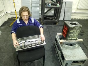 Чистый и вымытый шпиндель готов к установке в корпус. (123931 просмотр) <a class='original' href='./download/file.php?id=204614&mode=view' target=_blank>Загрузить оригинал (5.62 МБ)</a>